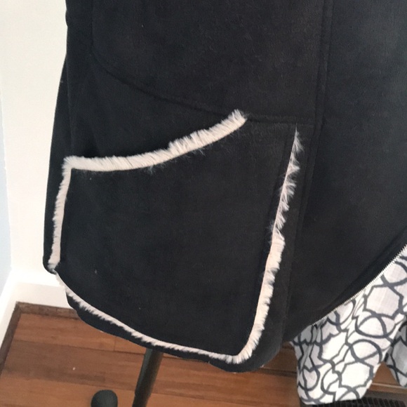 ZARA Fur Vest - Picture 3 of 8